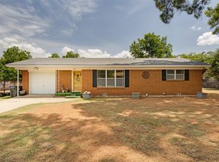 1012 Rosebud Dr, Azle, TX 76020