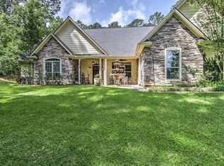 331 Shoreline Dr, Nacogdoches, TX 75964