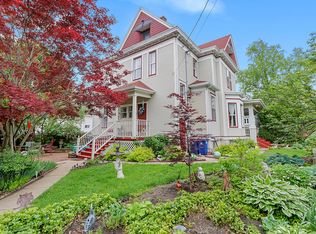 512 W Springfield Ave, Champaign, IL 61820