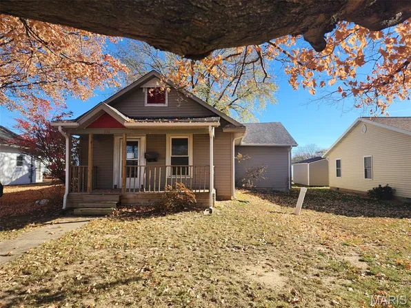 1116 N 5th St, Vandalia, IL 62471