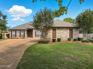 136 Middle Field Dr #136, Canton, MS 39046