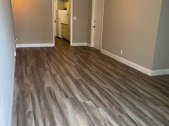 3rd image of 510 Lakeshore Dr #25