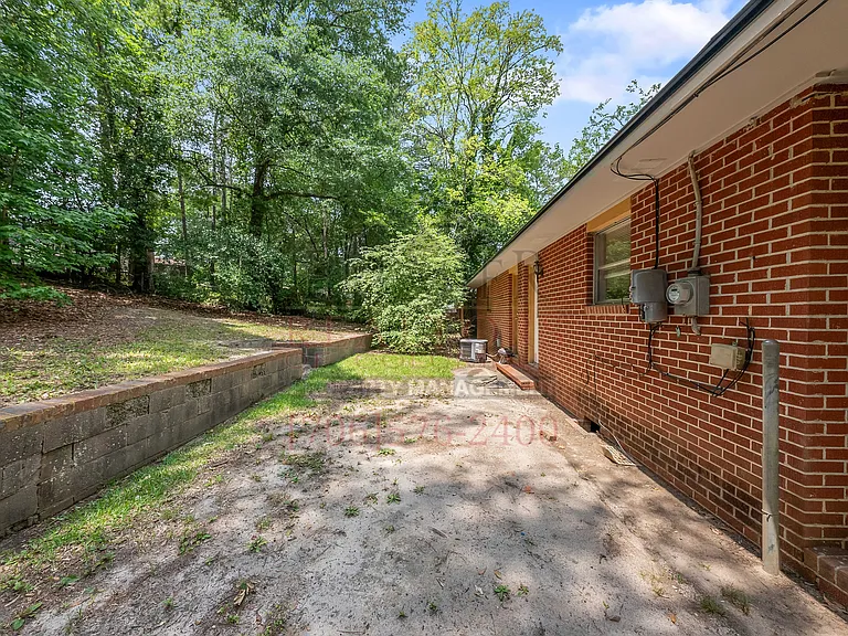 1722 Emerson Ave — Photo 9