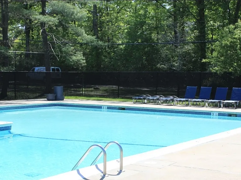 19 Village Rock Ln #7 — Photo 11