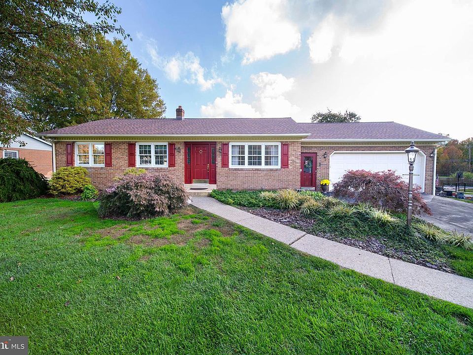 1st image of 336 Shagbark Ct