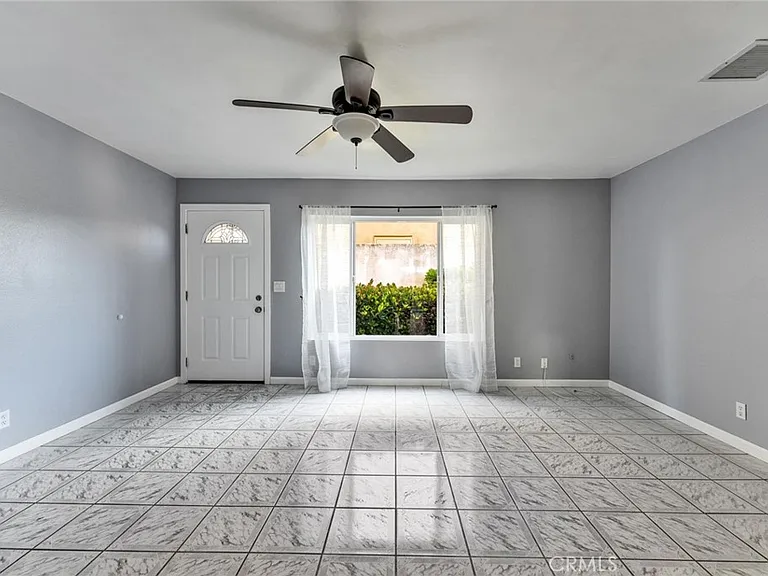 5372 Clairemont Mesa Blvd — Photo 6