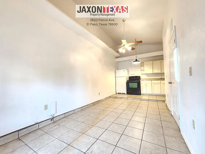 2 bed, 1.0 bath, $970 — Photo 2