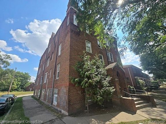 3rd image of 3675 Oakman Blvd