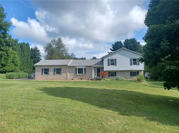 167 Oak Ridge Dr, Butler, PA 16002