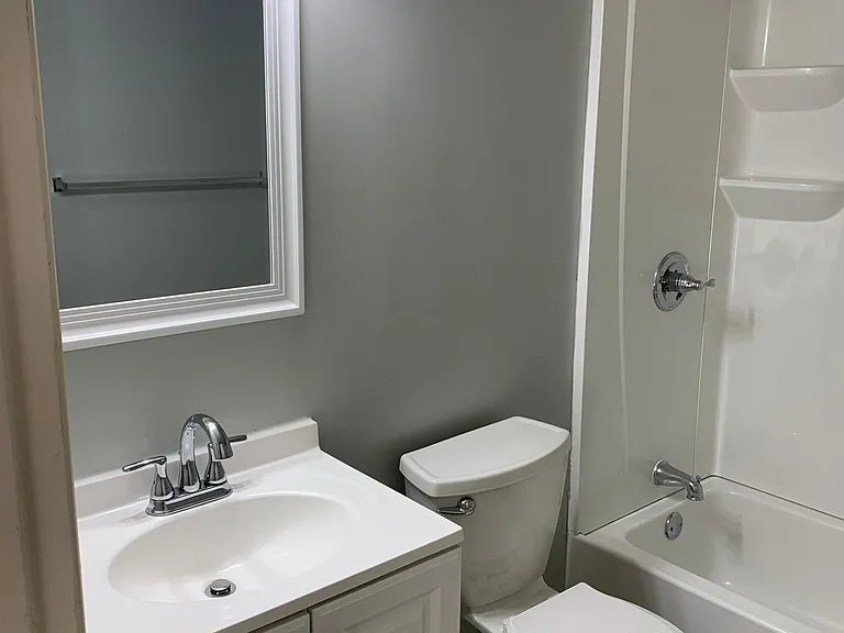 2314 W Savannah St — Photo 21