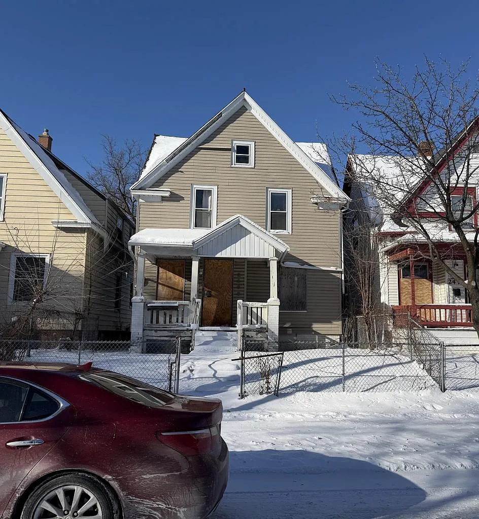 2469 North 26th STREET photo 1