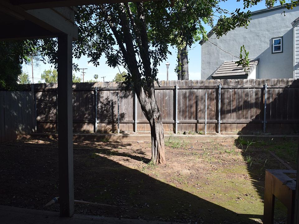 Building Photo 4