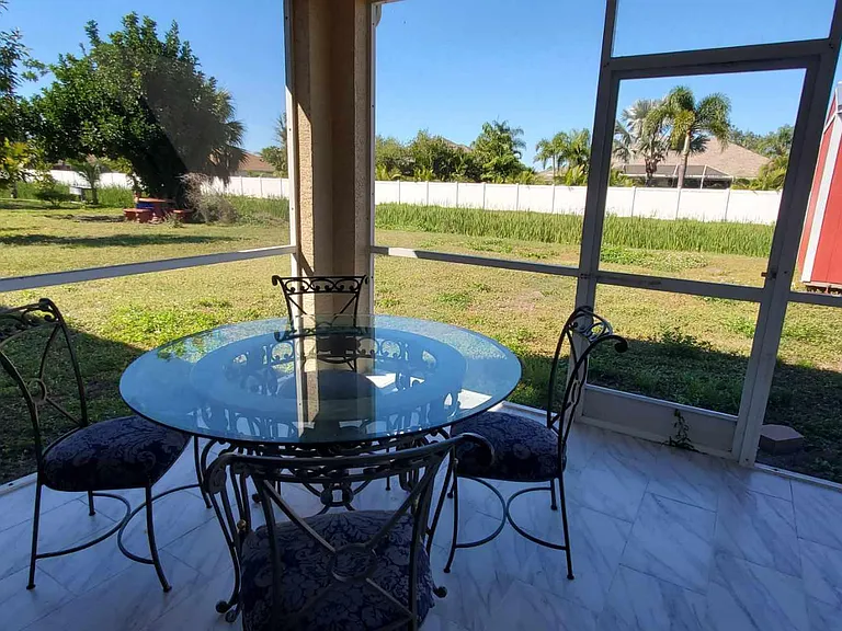 2323 Pan American Blvd — Photo 58