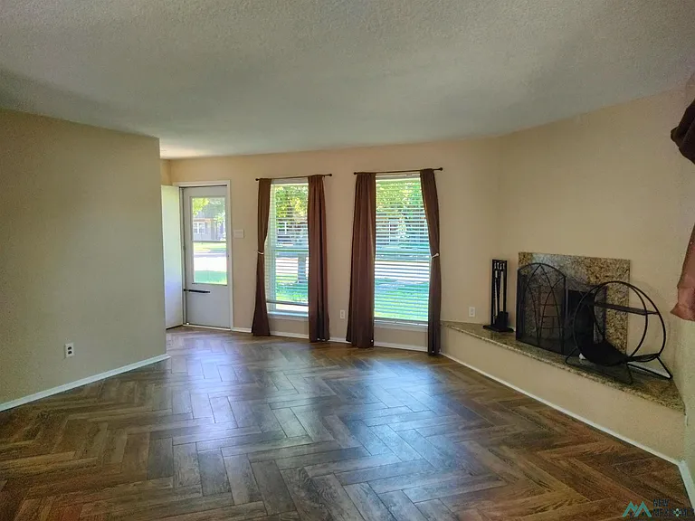 1408 Colonial Pkwy — Photo 5