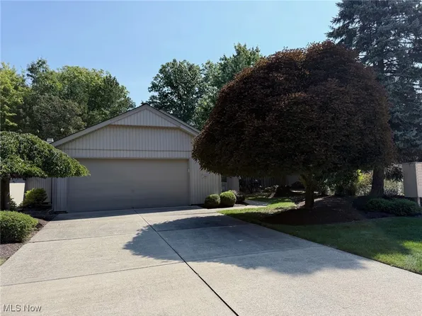 12995 Olympus Way, Strongsville, OH 44149