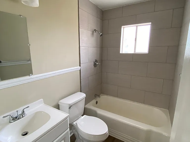 2828 East Cir #B — Photo 7