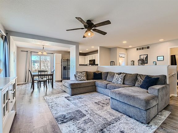 3rd image of 1271 Osprey Street