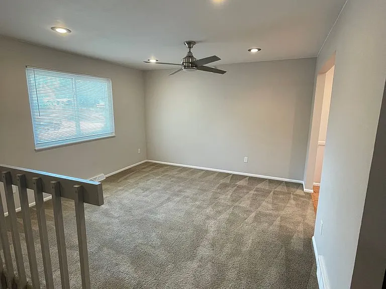 9131 W 90th Pl — Photo 3