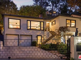 2940 N Beachwood Dr, Los Angeles, CA 90068