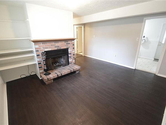 4th image of 9721 Needles Way
