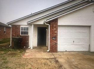 4389 W Franciscan Trl, Fayetteville, AR 72704