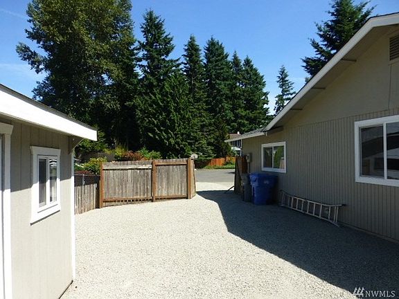 4th image of 9715 159th Street Ct E