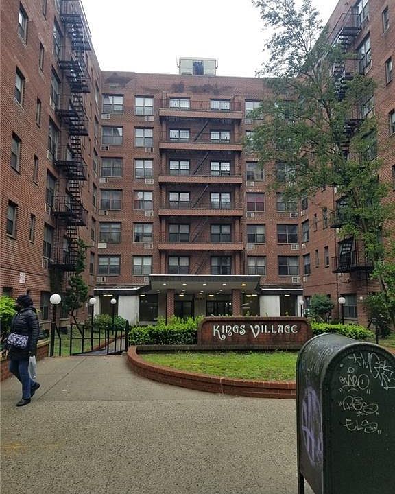 1st image of 1165 E 54th St APT 1Z