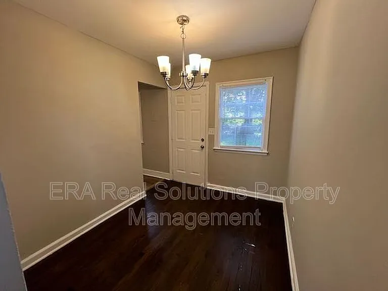 88 N Waverly St — Photo 5