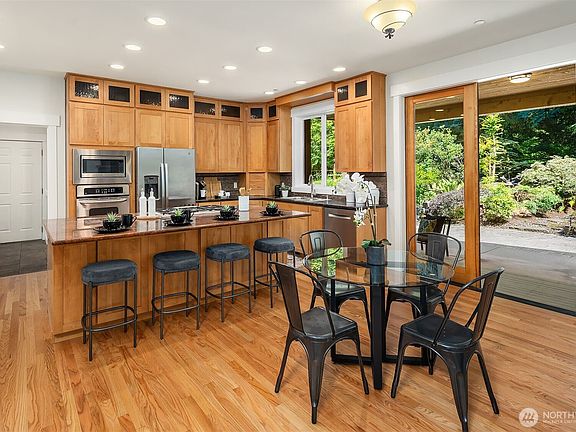 5th image of 7608 254th Avenue NE