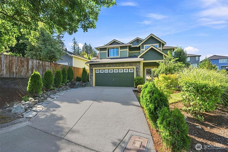 2nd image of 10606 SE 15th Street