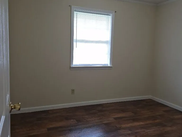 506 Hopwood St — Photo 14