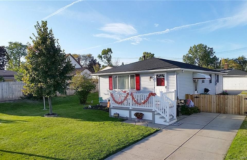 1st image of 126 Desmond Dr