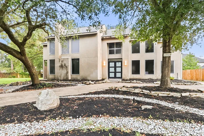 5 bed, 3.5 bath, 3683 sqft, $3,045 — Photo 1