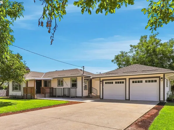 15938 SE Alder St, Portland, OR 97233