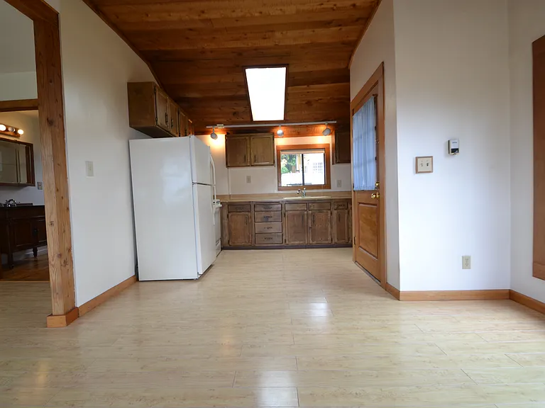 2412 E Prospect St #B — Photo 2