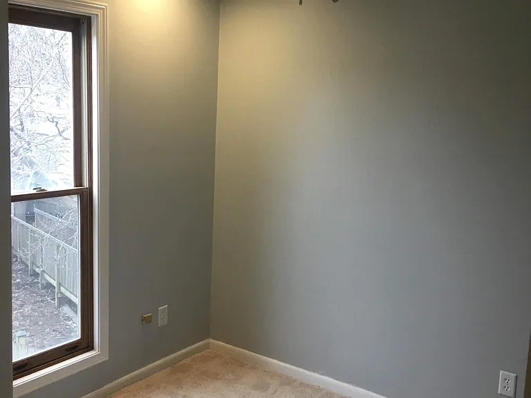 2465 Indianola Ave — Photo 22