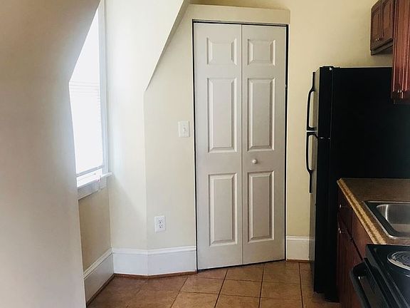 5th image of 1230 Saint Paul St #6704976