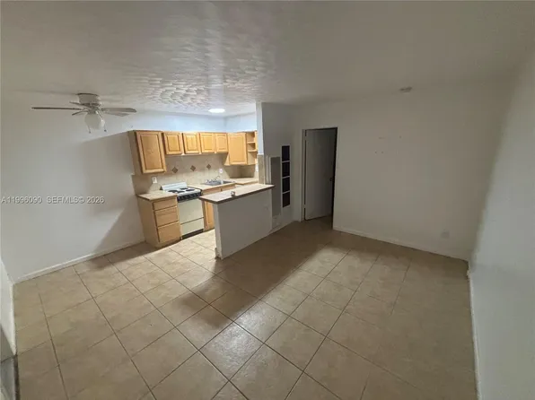 610 NE 12th Ave #3, Fort Lauderdale, FL 33304