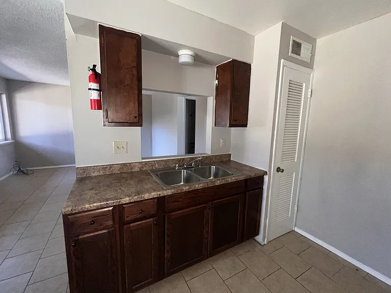 3601 Fred Wilson Ave — Photo 6