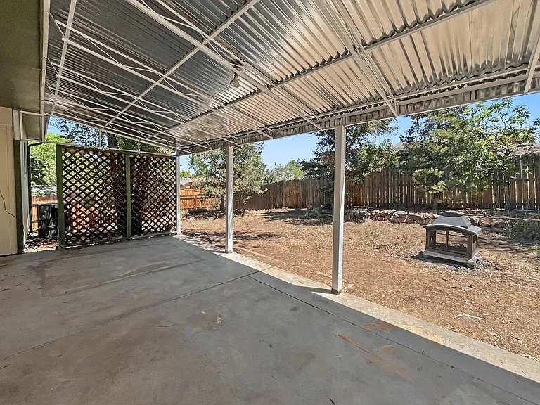 3814 S Moore St — Photo 16