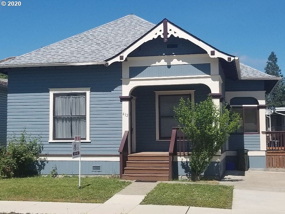 1st image of 612 SE Parrott St