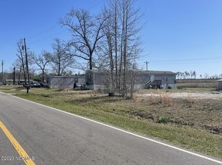134 Whitestocking Rd, Burgaw, NC 28425