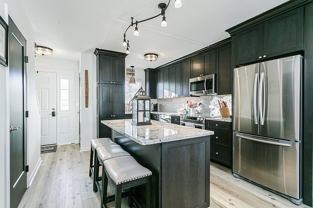 118 Holiday Hbr - Property Image