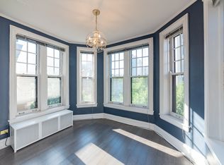 450 W Surf St APT 3, Chicago, IL 60657