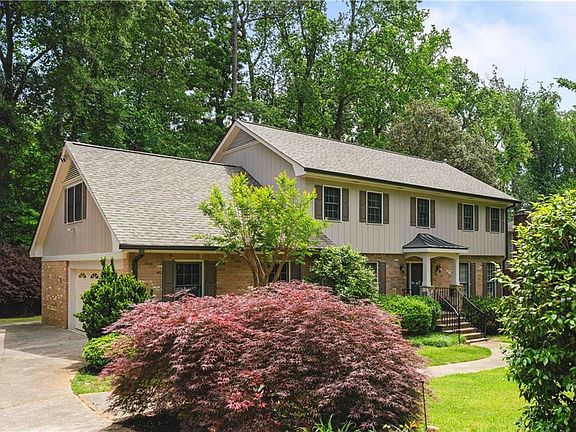 4th image of 4955 Mill Stream Ct