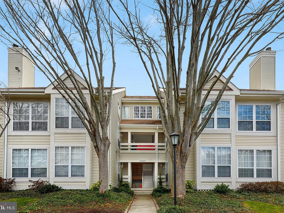 1st image of 4501 Hazeltine Ct APT D
