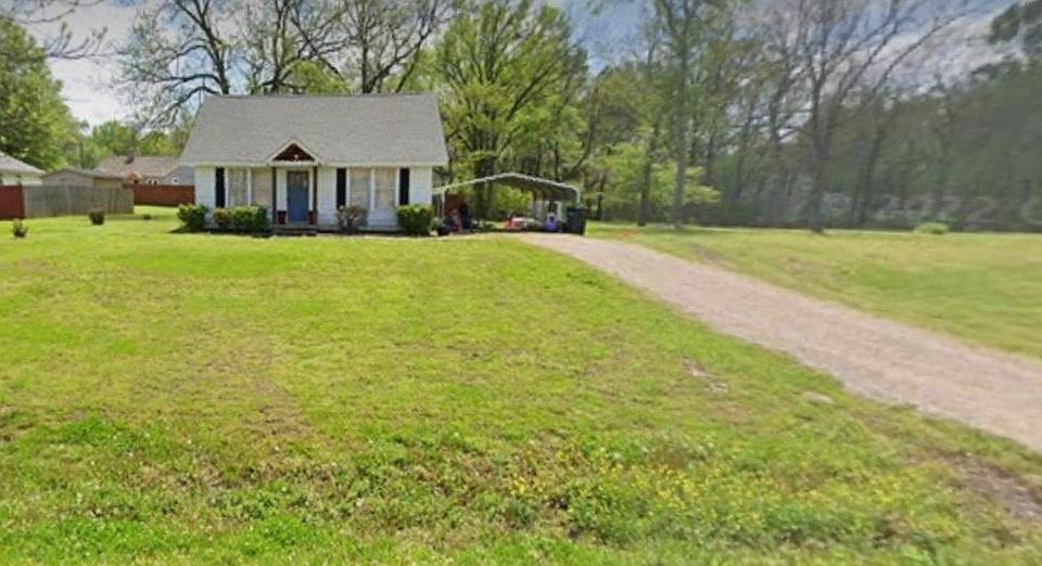 2nd image of 120 Tomlin St