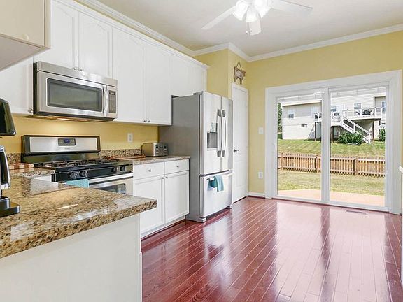4th image of 11141 Pond Fountain Ct