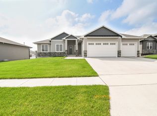 4204 N Interlachen Trl, Sioux Falls, SD 57107