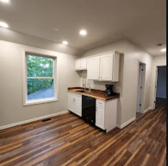4 Hayfield Ct #1 — Photo 1